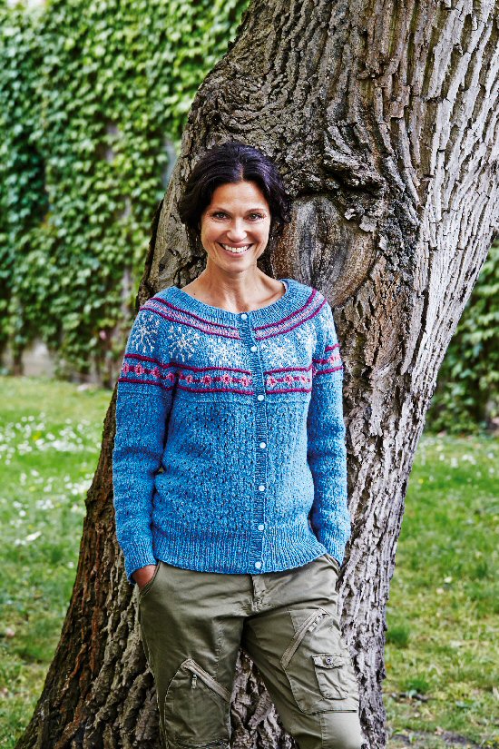  893306 Cardigan med nordisk mnster i Zenta by Permin 