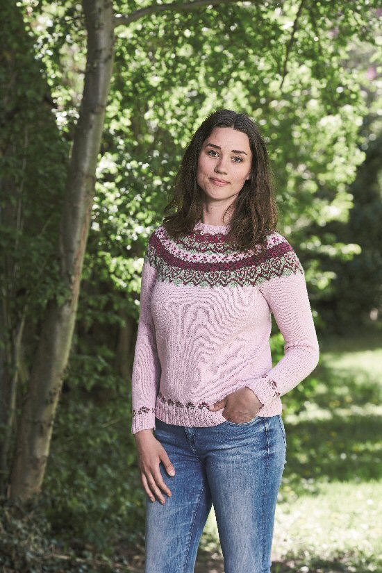  893448 Sweater med mnstret brestykke 