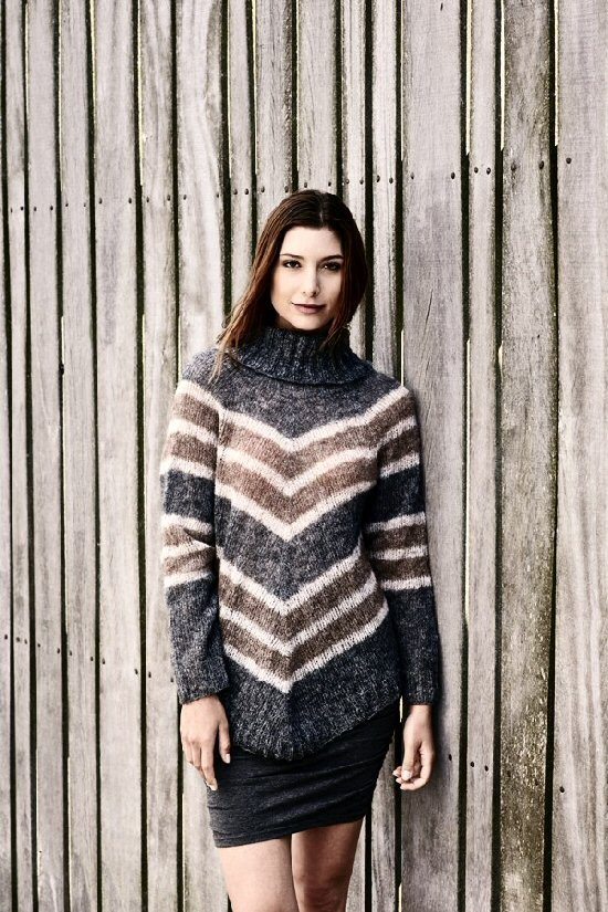  896029 Sweater i V-mnster 