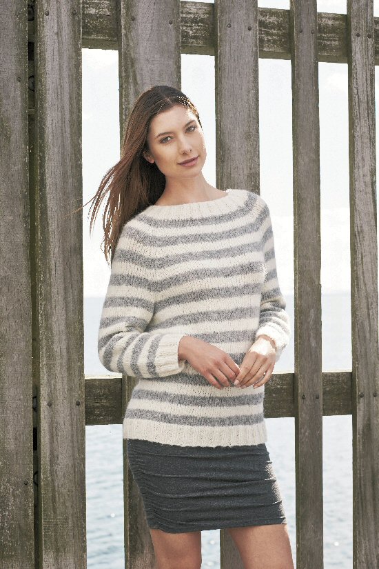  896208 Stribet raglan sweater 